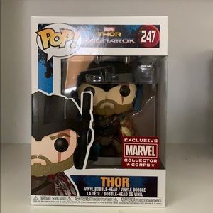 Thor Funko POP (Marvel Collector Corp Gladiator)